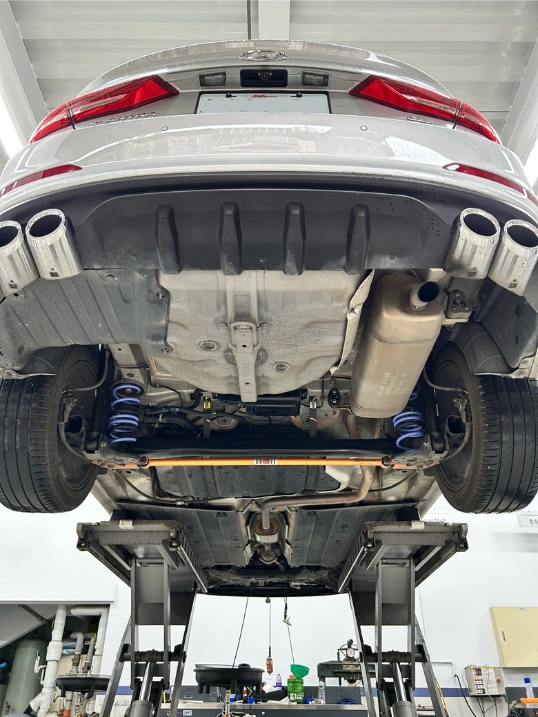 Hyundai Elantra 70000公里定保紀錄