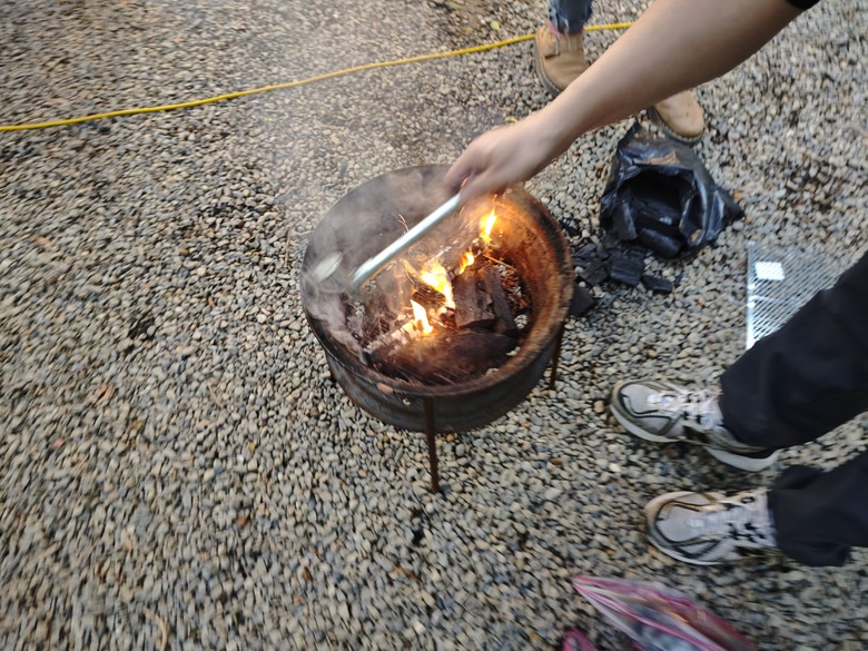 我們家的兩天一夜露營之旅 - 大溪威斯汀明園午餐 / 熊老大露營區 / 丸山咖啡 / 樂灣Warehouse / 紅鱻餐廳 / 河唇埔福德祠