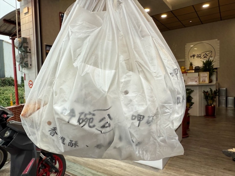 到北斗奠安宮拜拜不能錯過的鹹酥雞店,炸物酥脆爽口不油膩,肉質鮮嫩,飲料也很推薦