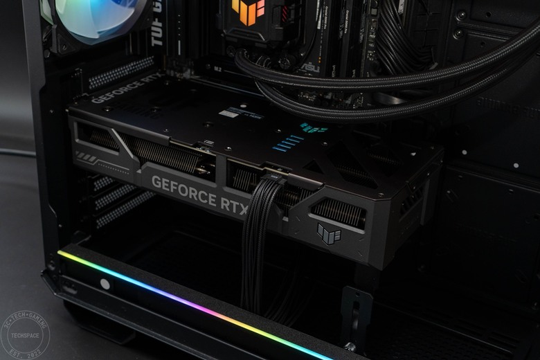 最「TUF」的硬派高 CP 大全配！打造高效能、統一風格 1440p 遊戲主機 ft. TUF Gaming GeForce RTX 5060 Ti 16GB OC