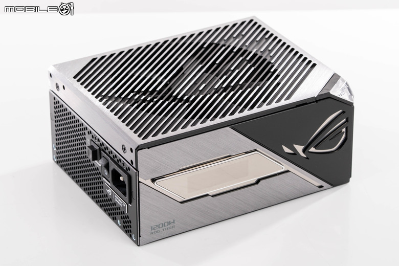 ROG ASTRAL RTX 5090 32GB GDDR7 OC 超頻版顯示卡開箱實測 空冷顯示卡王者降臨