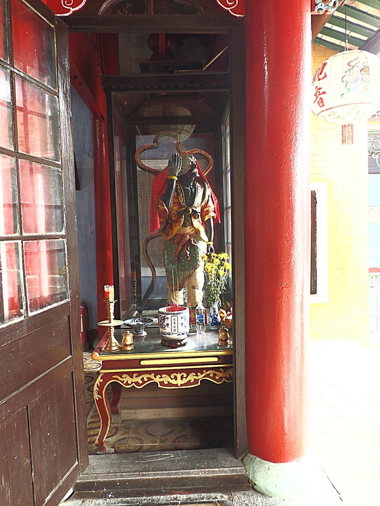 會安古鎮 (來遠橋、Faifo Coffee、華人會館群)、會安夜市、在地美食HOME Hoi An 餐廳、秋盆河乘船放水燈 — 2025年越南峴港、會安、美山、順化、巴拿山 — 聯合國世界文化遺產及遊樂園之六日悠遊 第一回