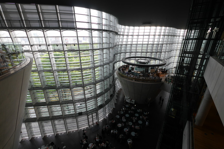 東京國立新美術館