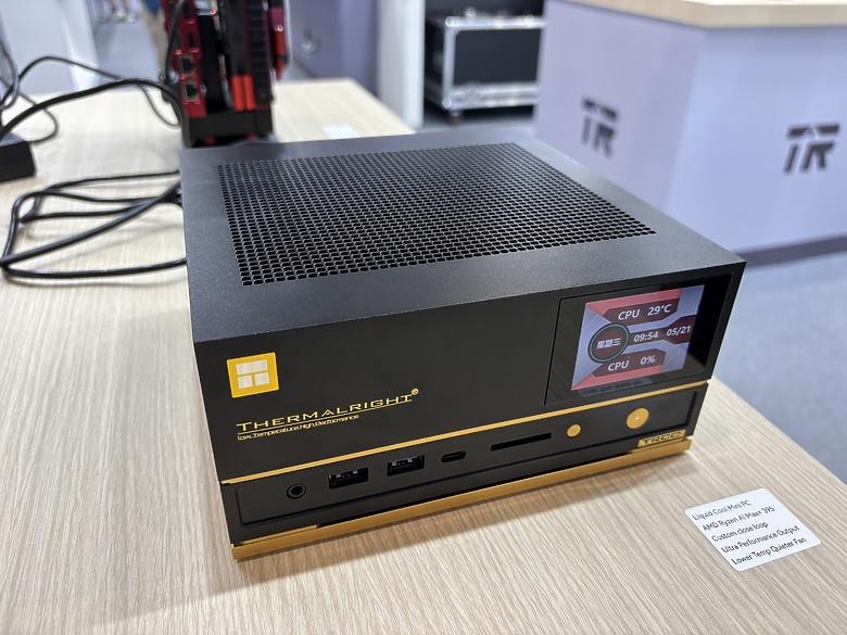 點我看大圖 杜甫遊記:Computex 2025(下)MONTECH/LianLi/darkFlash/Cougar/DeepCool/iRocks/TT/VK