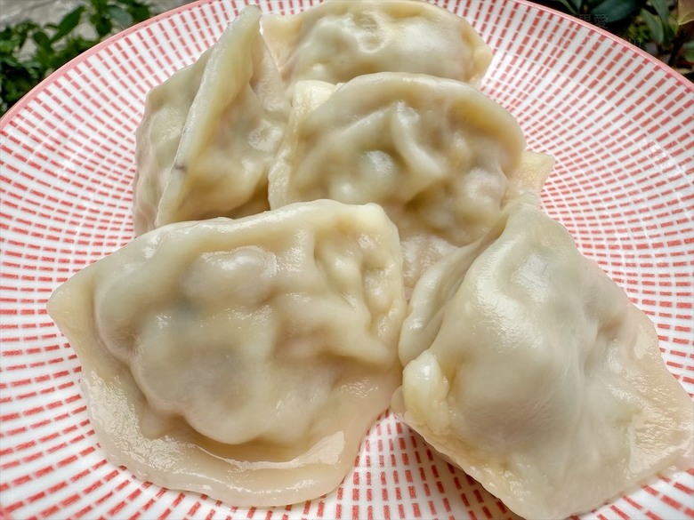 滿滿粽葉香的肉粽,每顆粽子獨立真空包裝設計,想吃多少拆多少,美味不變質