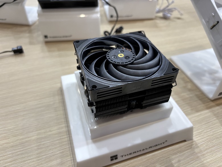 點我看大圖 杜甫遊記:Computex 2025(下)MONTECH/LianLi/darkFlash/Cougar/DeepCool/iRocks/TT/VK