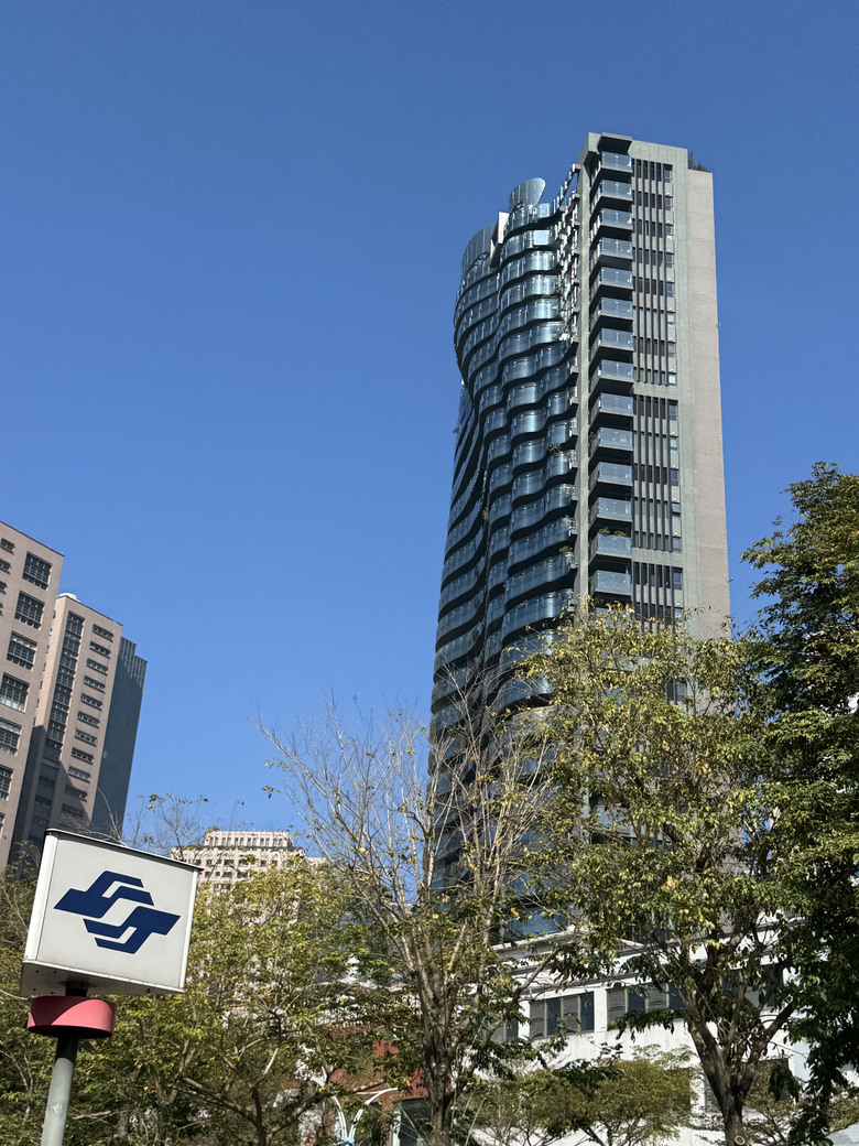 房子那麼多可以挑~還要考慮淡水嗎?