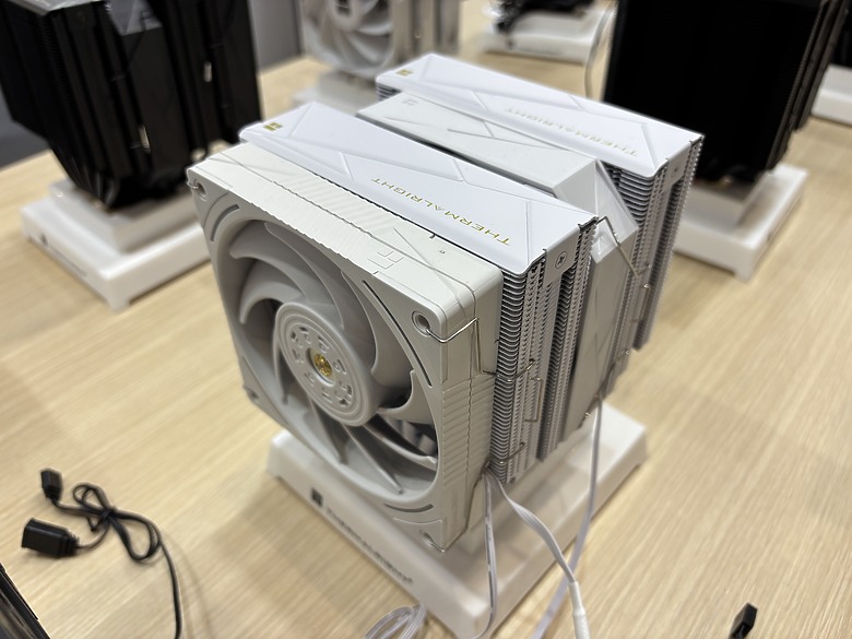 點我看大圖 杜甫遊記:Computex 2025(下)MONTECH/LianLi/darkFlash/Cougar/DeepCool/iRocks/TT/VK