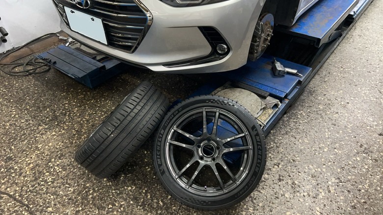 Hyundai Elantra 更換輪胎紀錄