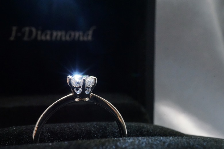 #婚戒 找到命定鑽戒的那一刻,就決定是它了💍