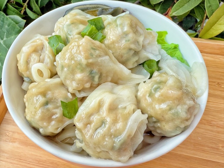 滿滿粽葉香的肉粽,每顆粽子獨立真空包裝設計,想吃多少拆多少,美味不變質