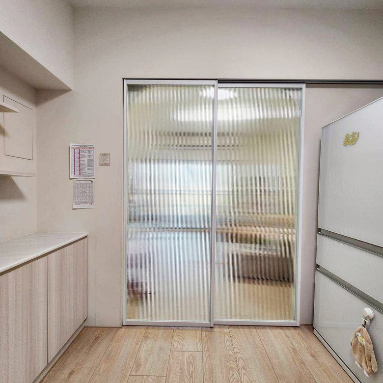 點我看大圖 【開箱】高雄老屋翻新+費用,24坪舊屋變身奶油清新宅