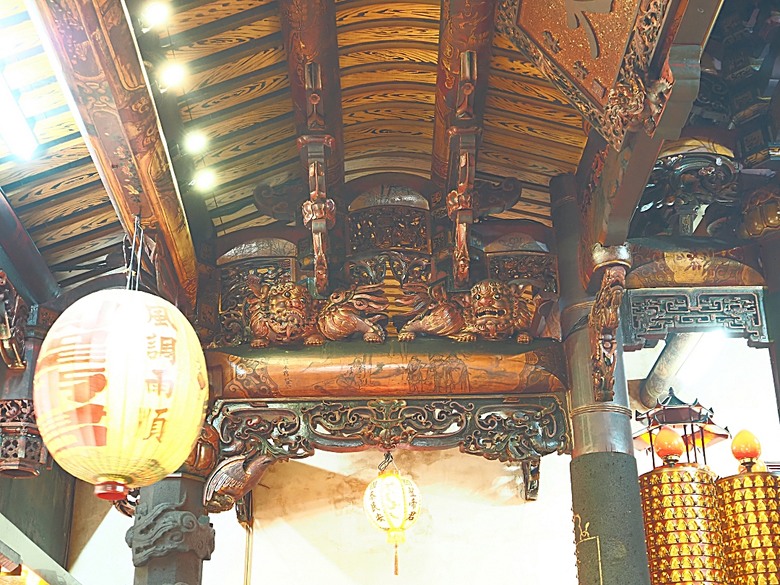 帶領探訪新莊故事 之 2025潮盛新莊活動 —《廟街：眾神連線》集章散策 與 《祭典中的ㄈㄨˊ碼》特展