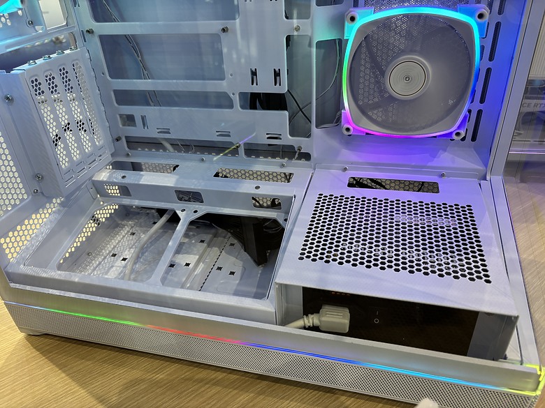 點我看大圖 杜甫遊記:Computex 2025(下)MONTECH/LianLi/darkFlash/Cougar/DeepCool/iRocks/TT/VK