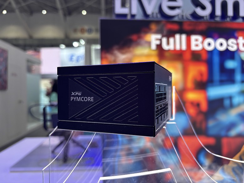點我看大圖 杜甫遊記:Computex 2025(下)MONTECH/LianLi/darkFlash/Cougar/DeepCool/iRocks/TT/VK