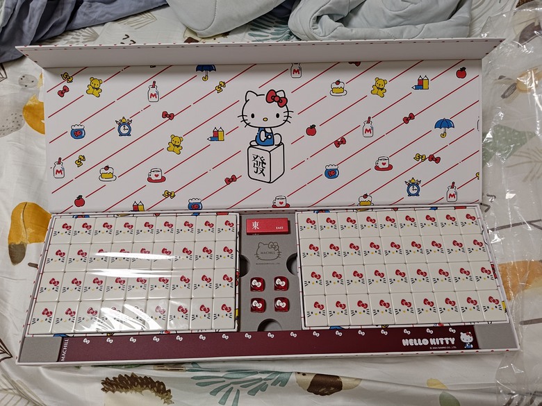 Maxhill×Hello kitty 麻將微開箱