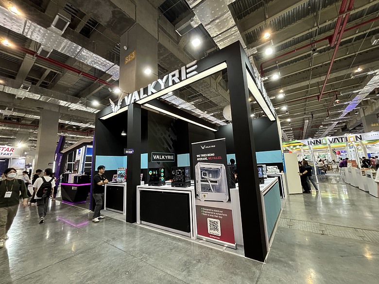 點我看大圖 杜甫遊記:Computex 2025(下)MONTECH/LianLi/darkFlash/Cougar/DeepCool/iRocks/TT/VK