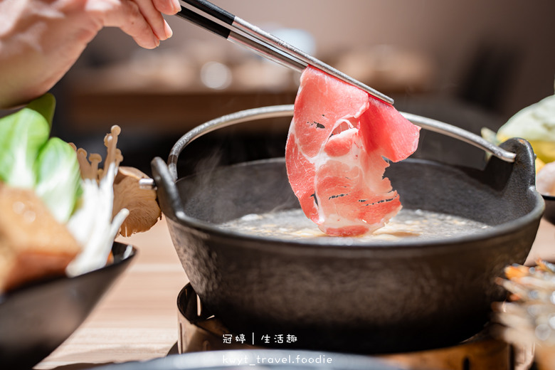 點我看大圖 超大蛤蠣免費吃!海鮮控老饕大推雙人屠蝦計畫鍋,多款飲料暢飲飯麵吃到飽,中和晚餐宵夜推薦_2025菜單 – 冠婷生活趣