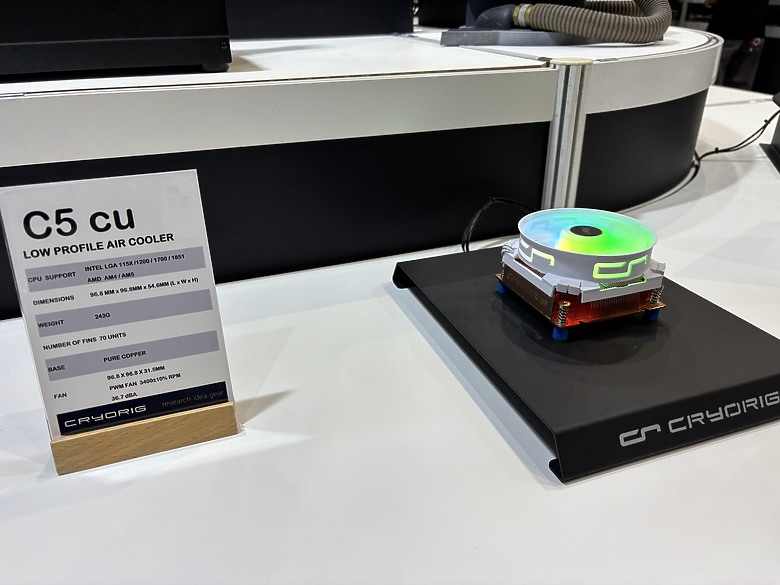 點我看大圖 杜甫遊記:Computex 2025(下)MONTECH/LianLi/darkFlash/Cougar/DeepCool/iRocks/TT/VK