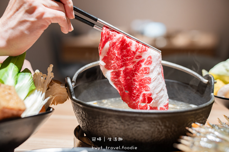 點我看大圖 超大蛤蠣免費吃!海鮮控老饕大推雙人屠蝦計畫鍋,多款飲料暢飲飯麵吃到飽,中和晚餐宵夜推薦_2025菜單 – 冠婷生活趣