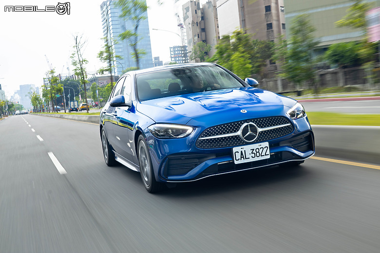 Mercedes-Benz C 200 新年式試駕|人生進階首選,新年式還有柏林之音加持!