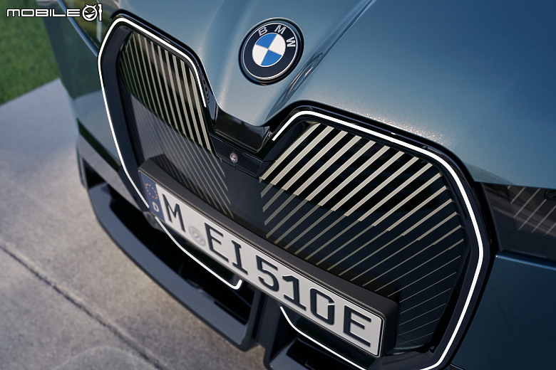 【國內新訊】BMW 小改款 iX 雙車型 369 萬元起展開預售,動力與續航里程大幅提升!