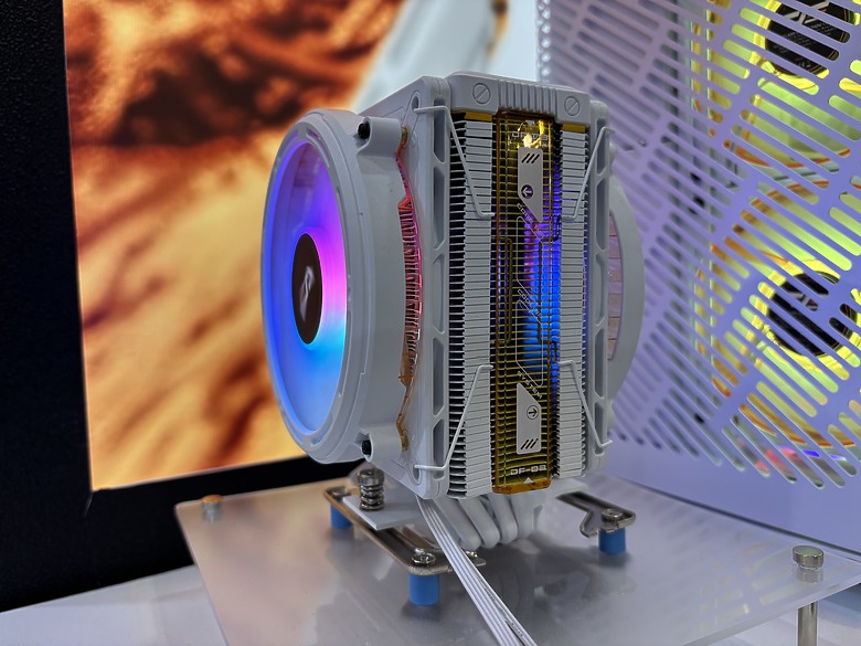 點我看大圖 杜甫遊記:Computex 2025(下)MONTECH/LianLi/darkFlash/Cougar/DeepCool/iRocks/TT/VK