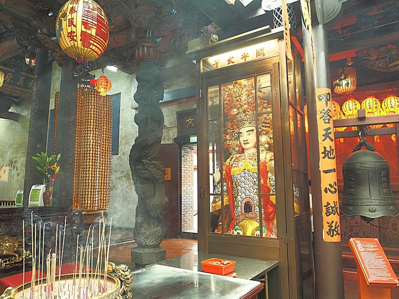 帶領探訪新莊故事 之 2025潮盛新莊活動 —《廟街：眾神連線》集章散策 與 《祭典中的ㄈㄨˊ碼》特展