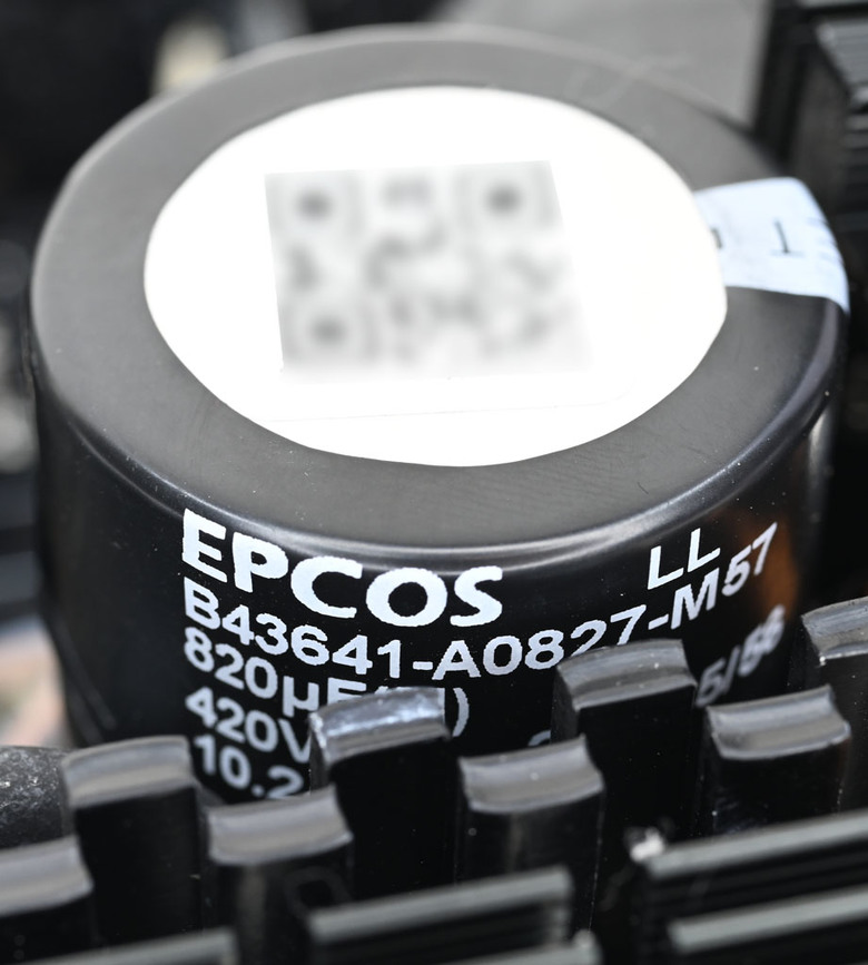 LIAN LI EDGE GOLD EG1000G 1000W金牌全模組化電源開箱