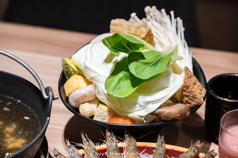 點我看大圖 超大蛤蠣免費吃!海鮮控老饕大推雙人屠蝦計畫鍋,多款飲料暢飲飯麵吃到飽,中和晚餐宵夜推薦_2025菜單 – 冠婷生活趣