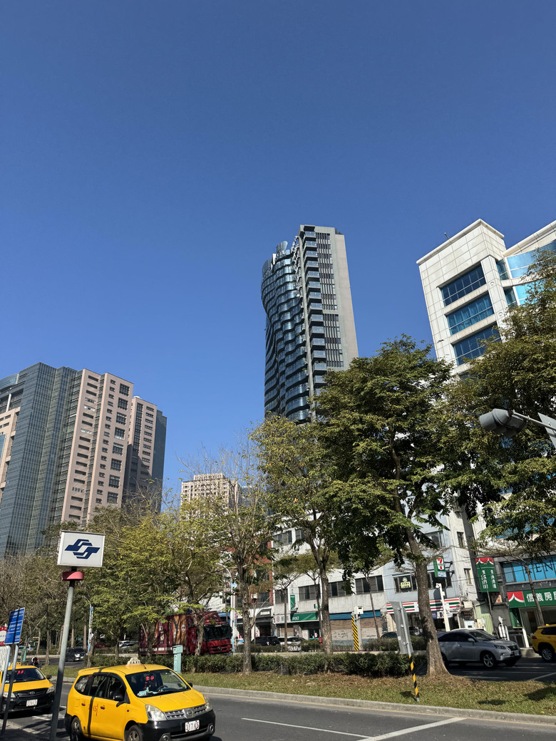 房子那麼多可以挑~還要考慮淡水嗎?