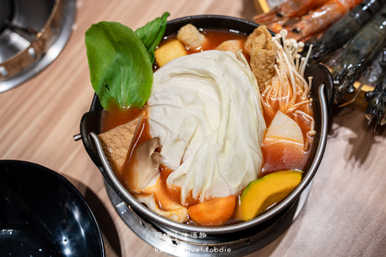 點我看大圖 超大蛤蠣免費吃!海鮮控老饕大推雙人屠蝦計畫鍋,多款飲料暢飲飯麵吃到飽,中和晚餐宵夜推薦_2025菜單 – 冠婷生活趣