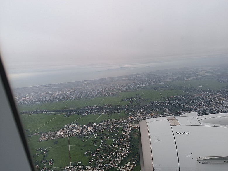 中越峴港自助旅行之景點簡述與交通攻略 — 華航CI787+CI790班機、峴港機場入出境、當地包車接送與Grab — 2025年越南峴港、會安、美山、順化、巴拿山太陽世界六日歷史文化及遊樂園之旅 — 「楔子」
