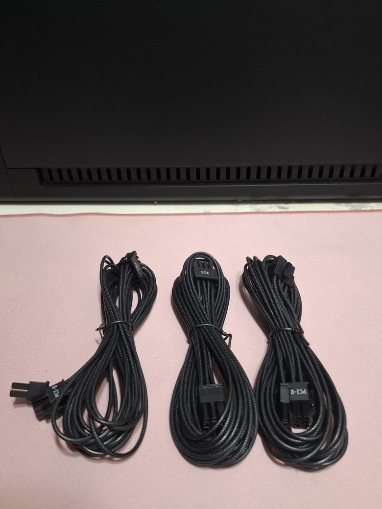 華碩 ROG Strix 850W 電源 - Nvidia 5系列已準備好了
