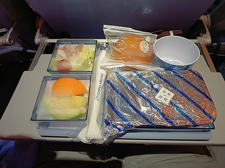 中越峴港自助旅行之景點簡述與交通攻略 — 華航CI787+CI790班機、峴港機場入出境、當地包車接送與Grab — 2025年越南峴港、會安、美山、順化、巴拿山太陽世界六日歷史文化及遊樂園之旅 — 「楔子」