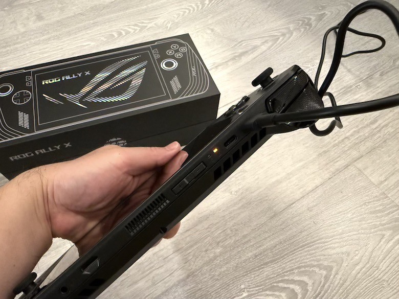 黑機就是王道! ASUS ROG ALLY X 心靈有感升級(?!)