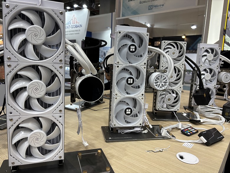 點我看大圖 杜甫遊記:Computex 2025(下)MONTECH/LianLi/darkFlash/Cougar/DeepCool/iRocks/TT/VK