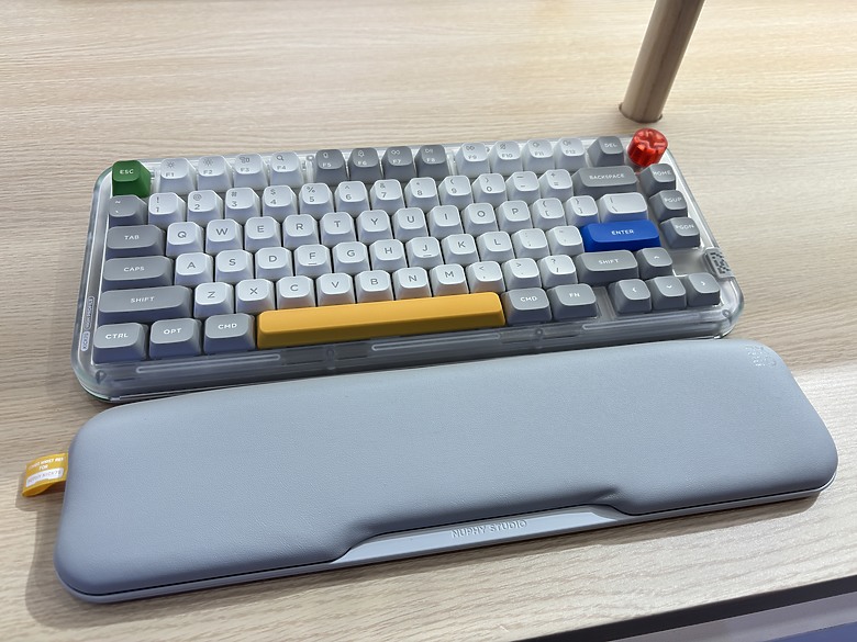 點我看大圖 杜甫遊記:Computex 2025(下)MONTECH/LianLi/darkFlash/Cougar/DeepCool/iRocks/TT/VK