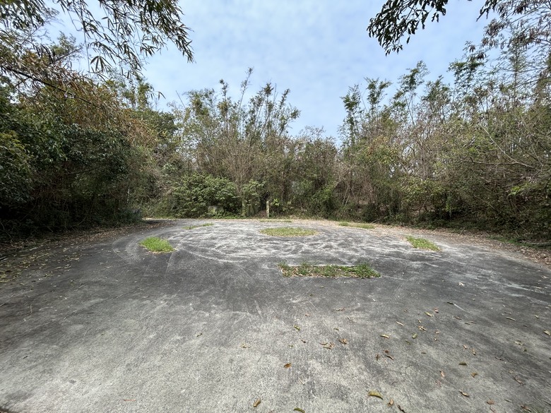軍事堡壘與惡地交織的漯(ㄊㄚˋ)底山自然公園
