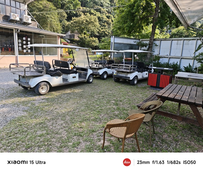 我們家的兩天一夜新竹行 - 內灣老街逛吃買 / 威尼斯溫泉露營車 / 內灣國小螢火蟲 / 內灣吊橋看桐花 / 新竹關西鎮農會新農民市場