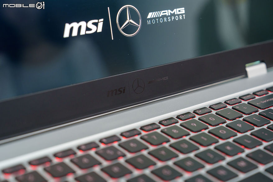 【Computex 2025】黑銀雙色展現不同樣貌 MSI Prestige 16 AI+ Mercedes-AMG Motorsport 跨界聯名筆電登場