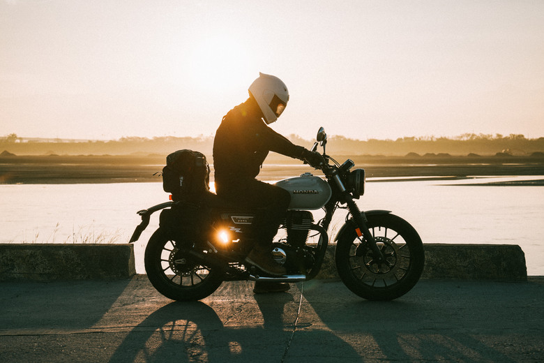 點我看大圖 HONDA CB350RS一年心得吧