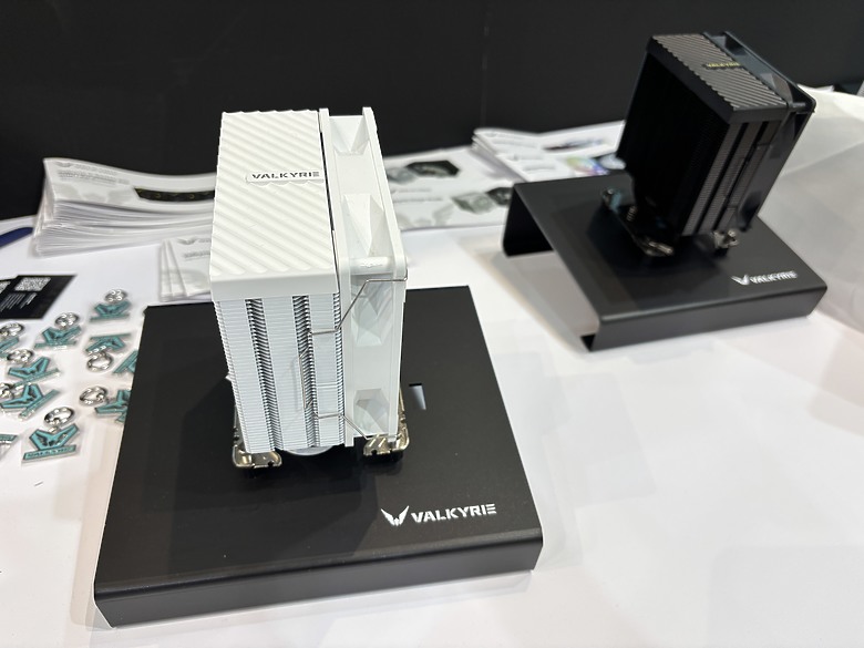 點我看大圖 杜甫遊記:Computex 2025(下)MONTECH/LianLi/darkFlash/Cougar/DeepCool/iRocks/TT/VK