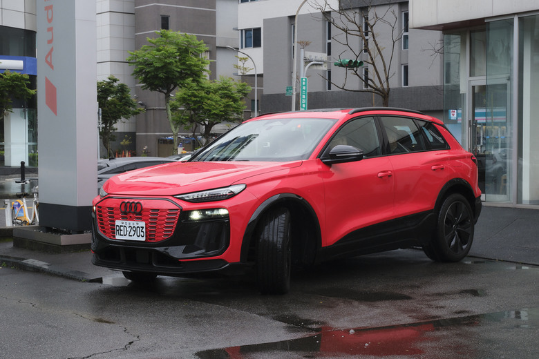 DDCAR ｜Audi SQ6 Q6 quattro e-tron 讓我們搭乘Q6的行車思緒