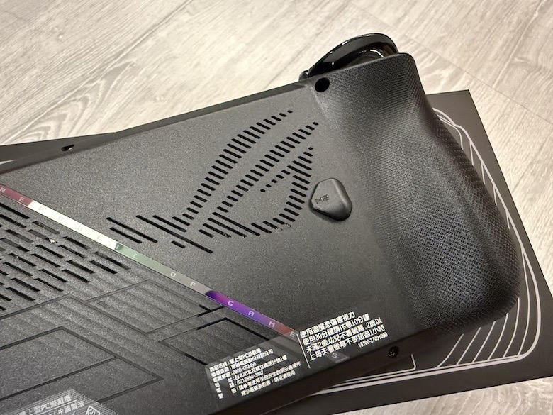 黑機就是王道! ASUS ROG ALLY X 心靈有感升級(?!)