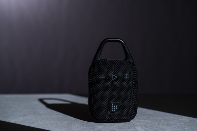 【開箱體驗】Tronsmart Mirtune H1 掛勾防水藍牙喇叭 超乎預期的小喇叭