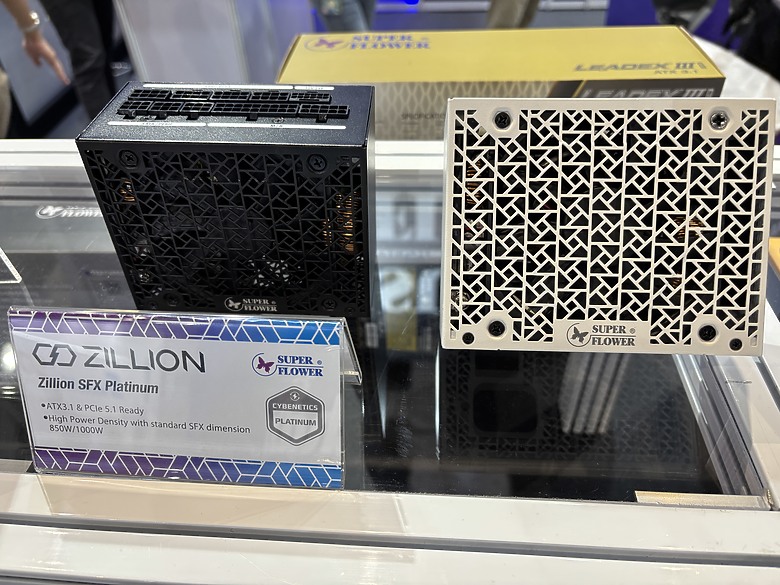 點我看大圖 杜甫遊記:Computex 2025(下)MONTECH/LianLi/darkFlash/Cougar/DeepCool/iRocks/TT/VK