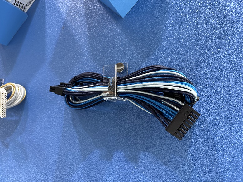 點我看大圖 杜甫遊記:Computex 2025(下)MONTECH/LianLi/darkFlash/Cougar/DeepCool/iRocks/TT/VK