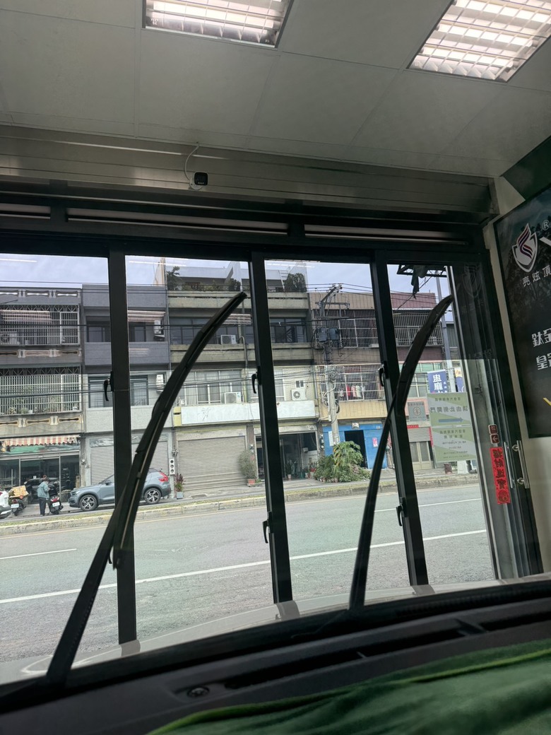 VNW「鈦金V系列」V-20 隔熱紙 亮炫隔熱膜 奈米陶瓷氮化鈦金屬隔熱紙