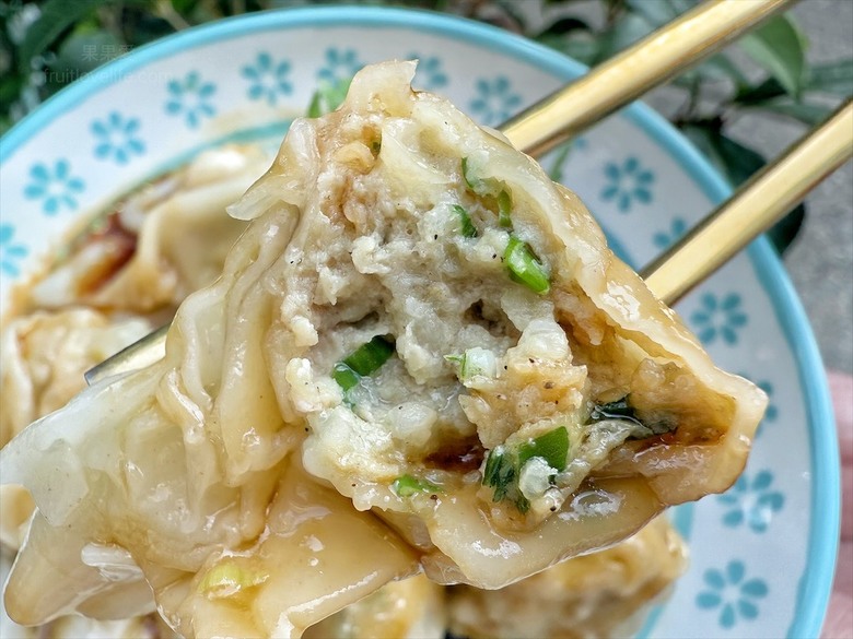 滿滿粽葉香的肉粽,每顆粽子獨立真空包裝設計,想吃多少拆多少,美味不變質